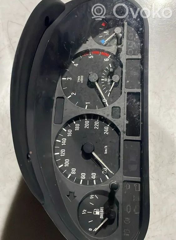 BMW 3 E46 Speedometer (instrument cluster) 