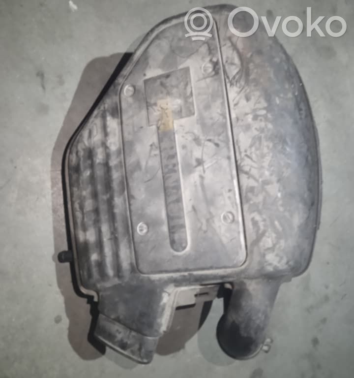 Renault Clio II Oro filtro dėžė 