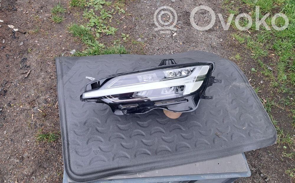Volvo V60 Phare frontale 