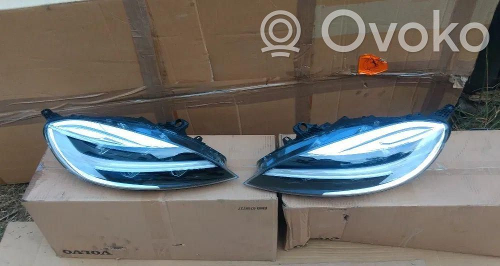 Volvo V40 Scheinwerfer Satz Set 