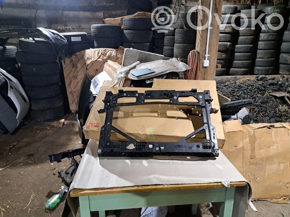 Mazda 2 Radiatoru panelis 