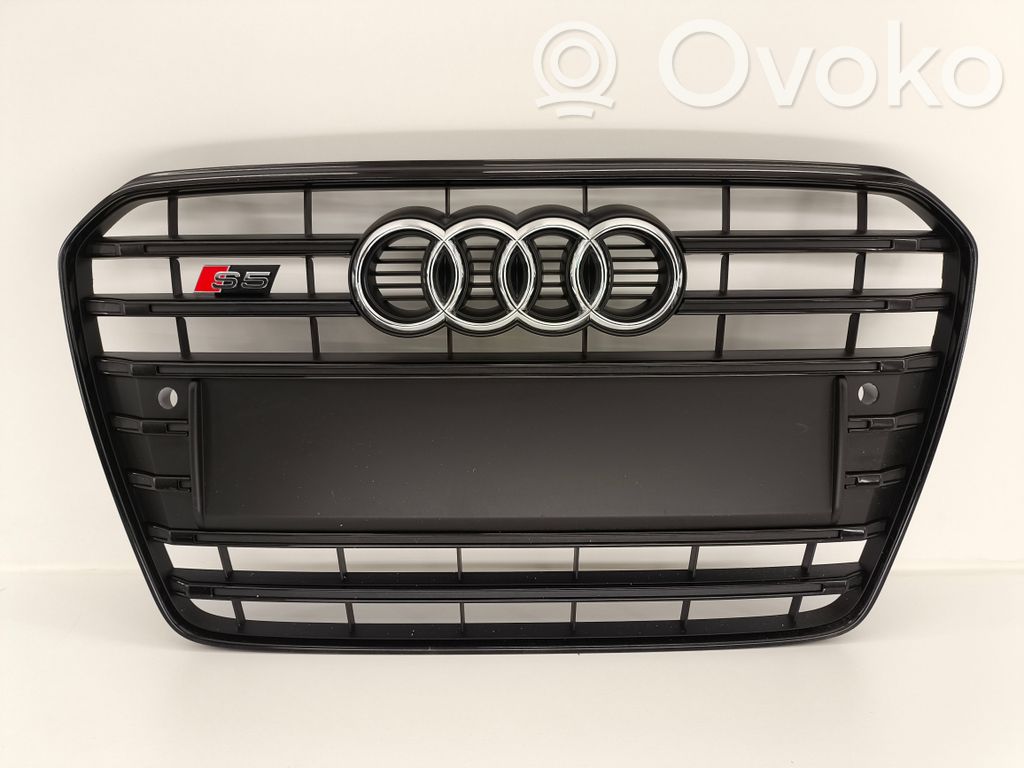 Audi A5 8T 8F Grilă față 