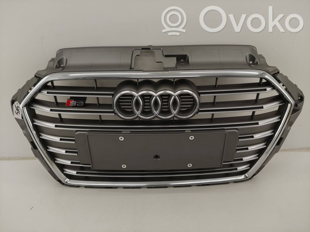 Audi RS3 Griglia superiore del radiatore paraurti anteriore 