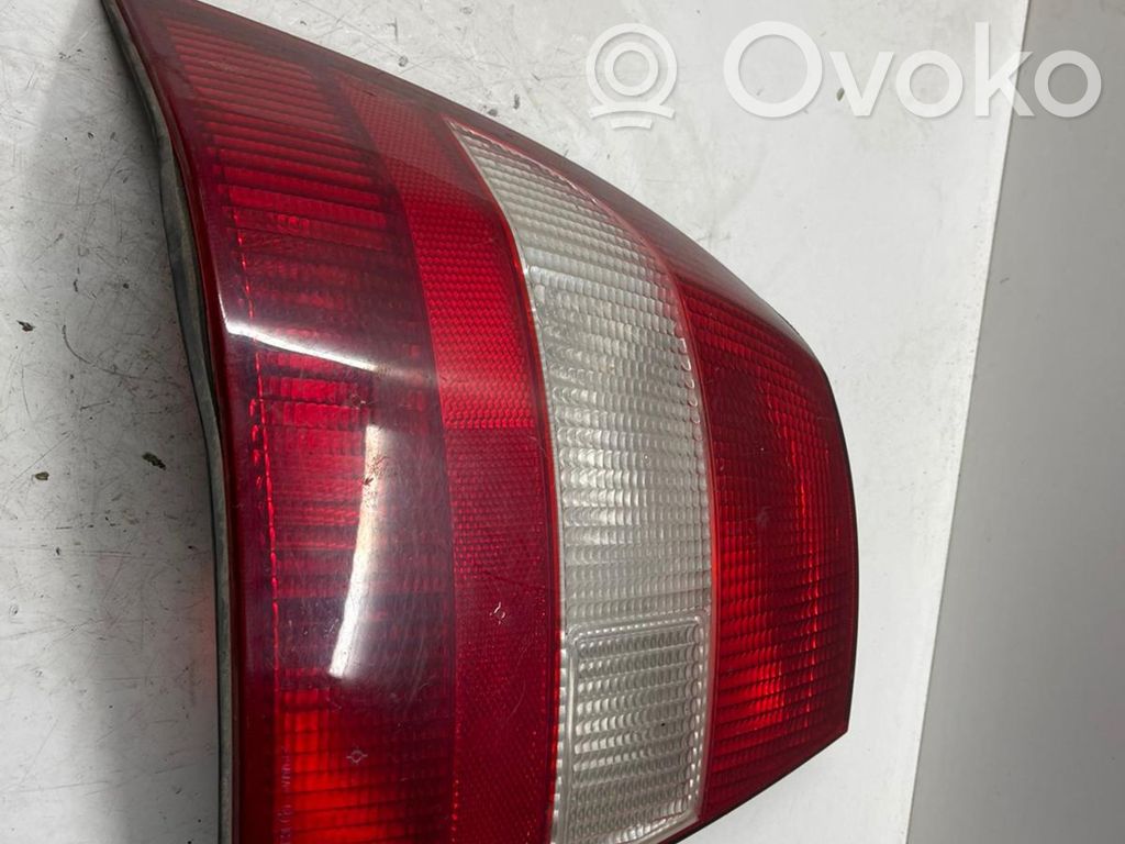 Rear/tail lights