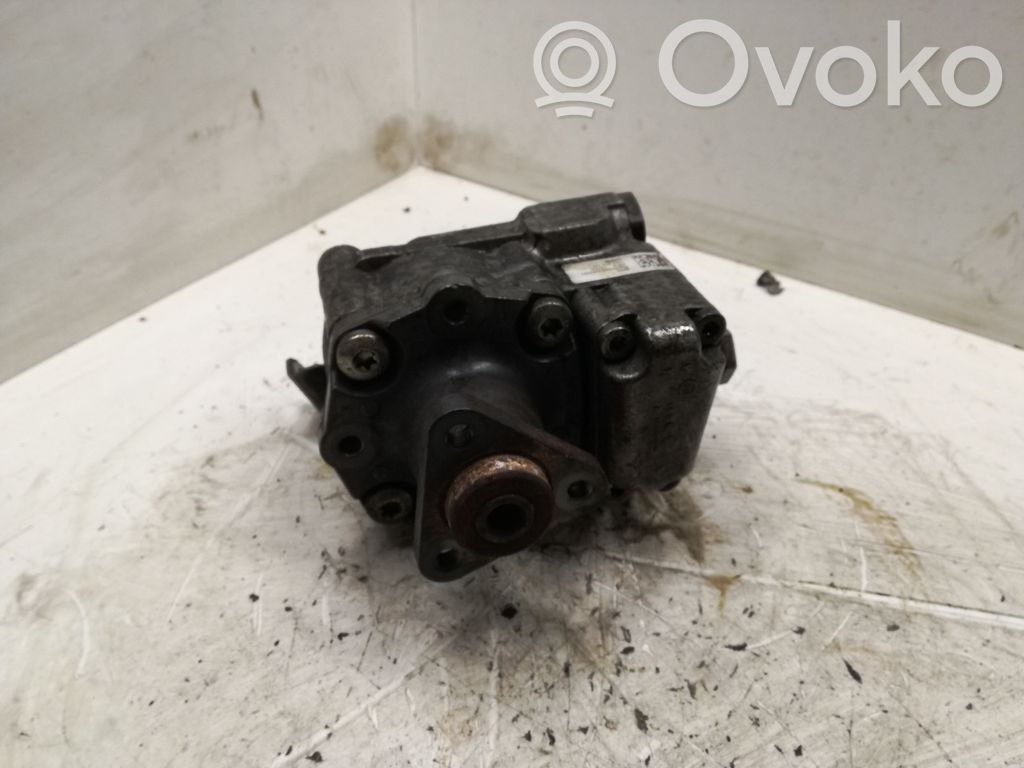 Ohjaustehostimen pumppu   7652974109