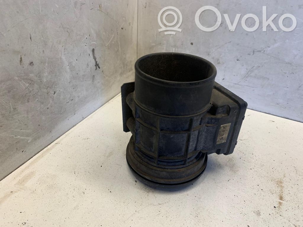 Mass air flow meter   E5T51072
