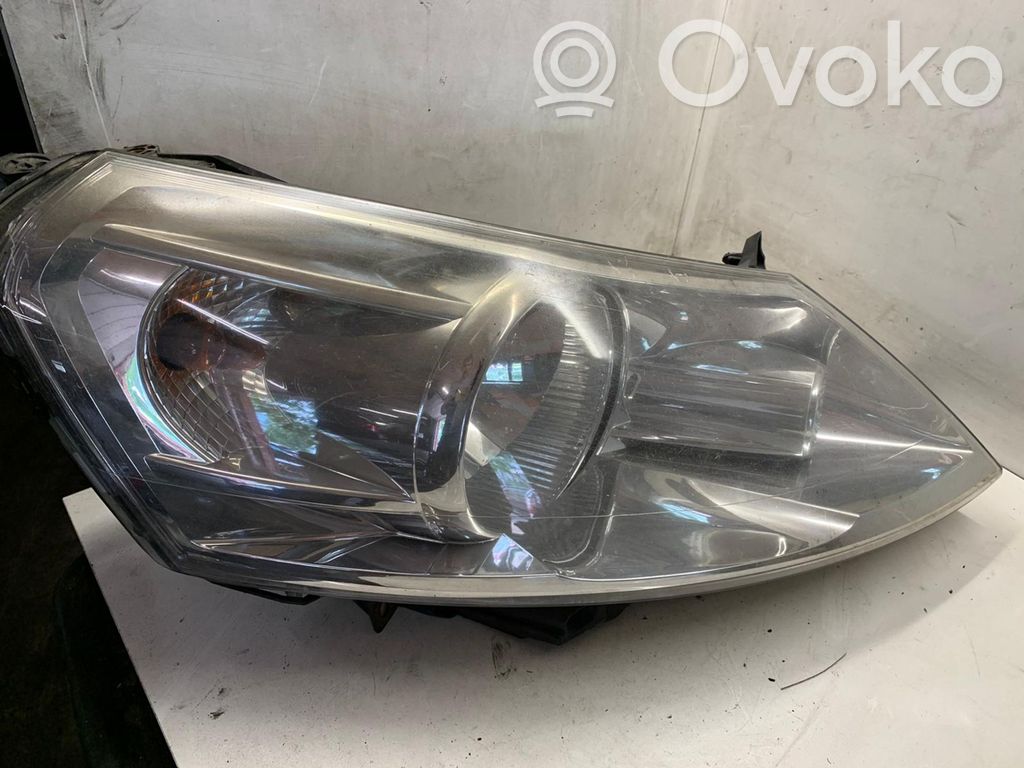 Headlight/headlamp   89901160