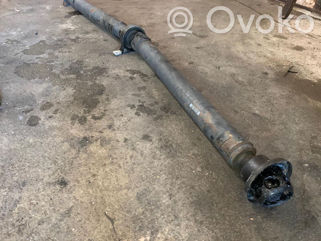 BMW 5 E60 E61 Kardanas komplekte 