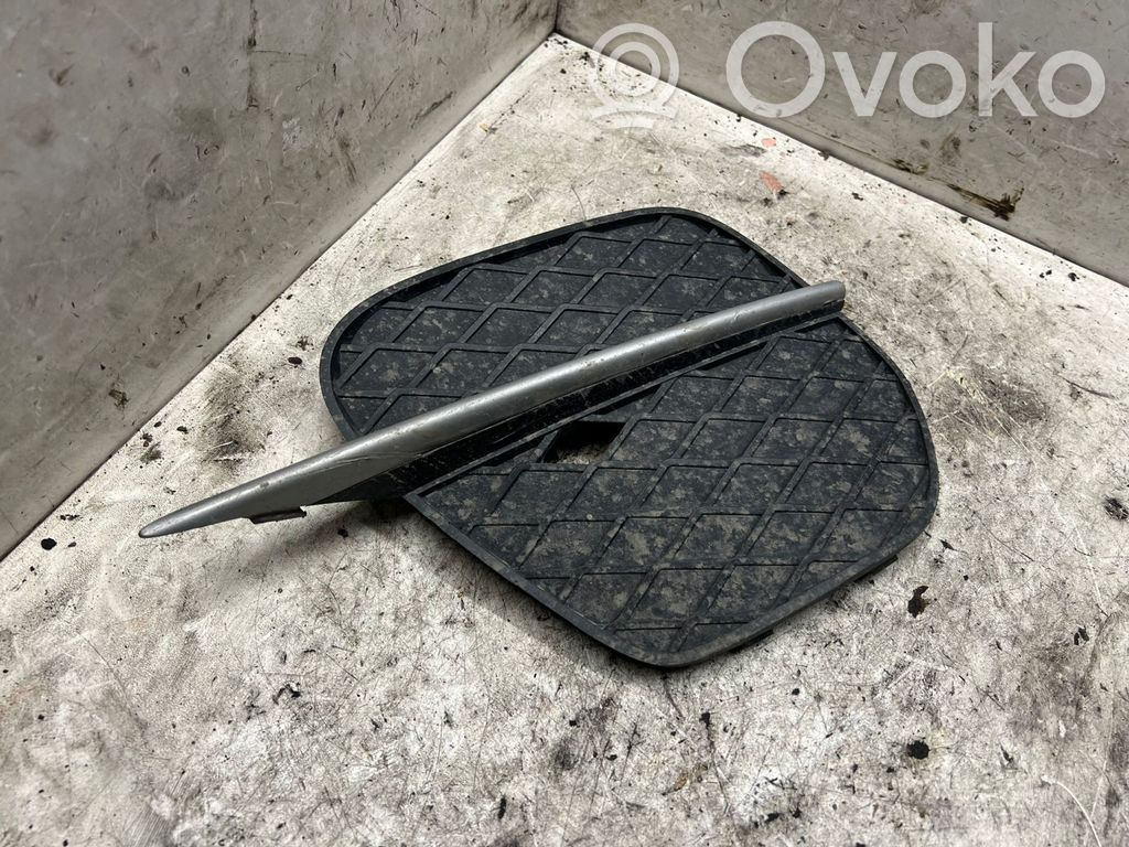 BMW X5 E70 Kratka dolna zderzaka przedniego 
