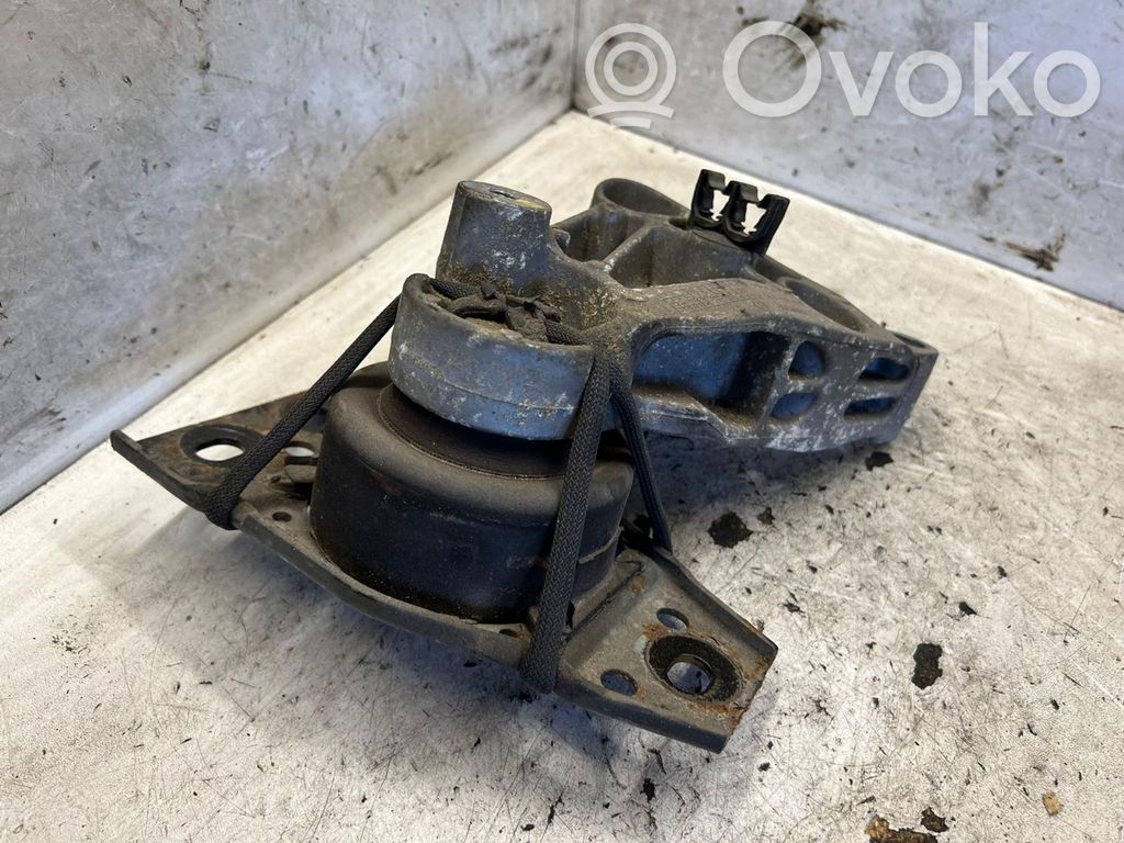 Renault Laguna III Engine mount bracket 