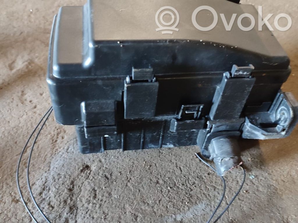 Hyundai Sonata Fuse module 