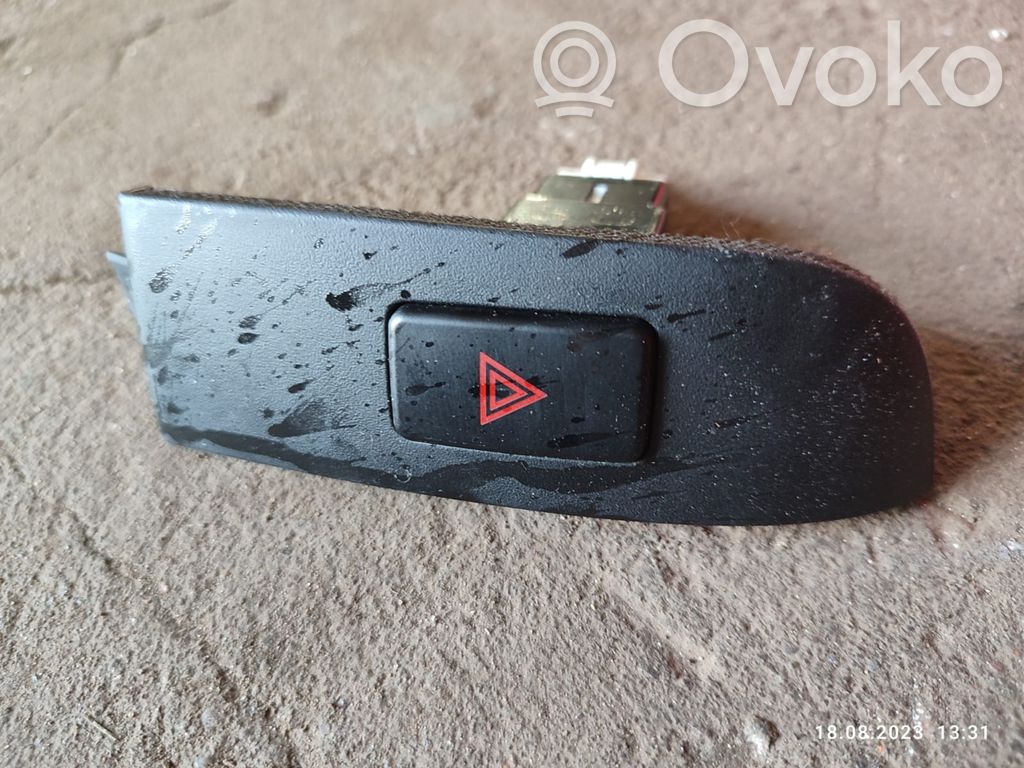 Hyundai Sonata Hazard light switch 