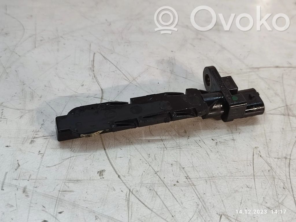 Volkswagen Touareg II Crankshaft position sensor 