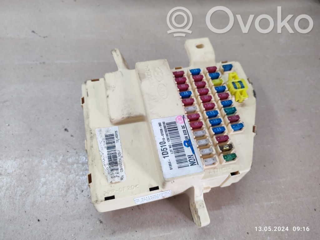 KIA Carens II Fuse module 