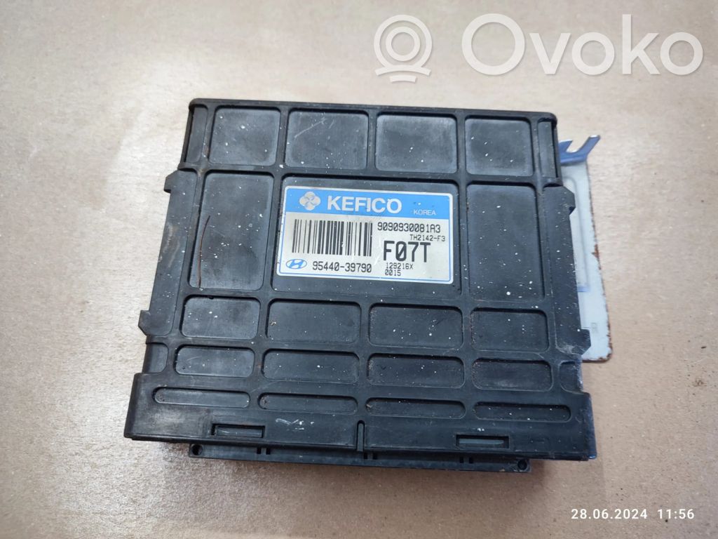 Nissan Navara D22 Engine control unit/module 