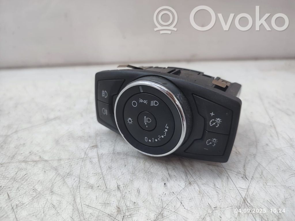 Ford Ecosport Light switch 