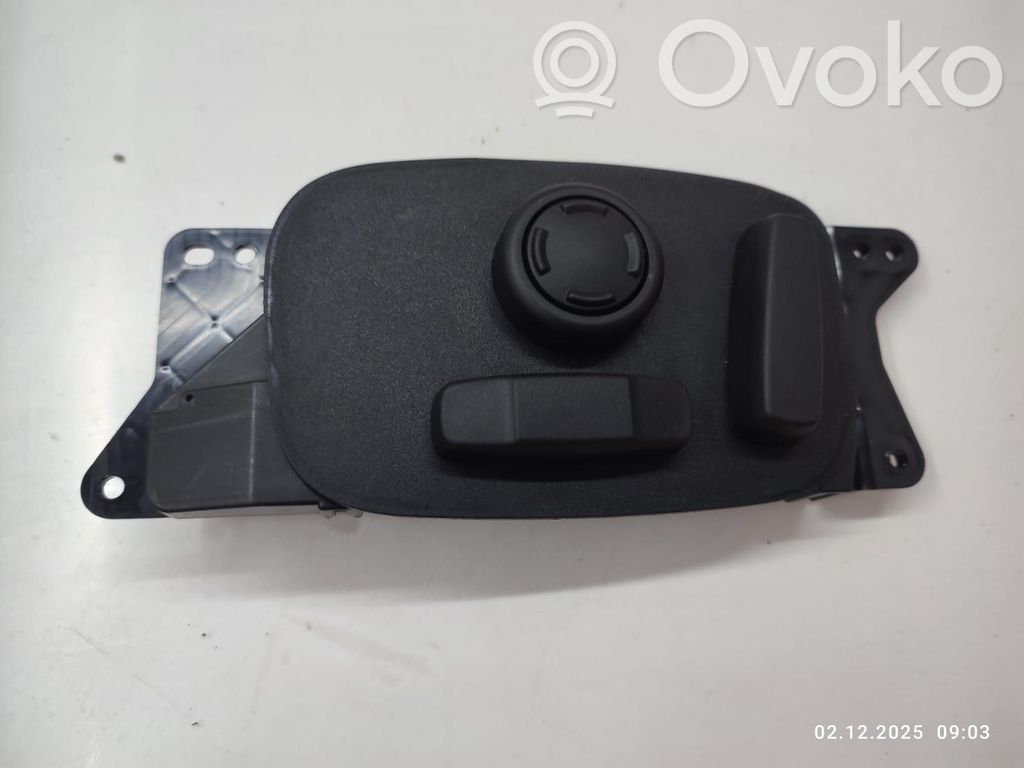Land Rover Discovery Sport Seat control switch 