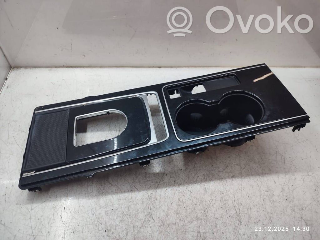 Jaguar XE Ramka drążka zmiany biegów 
