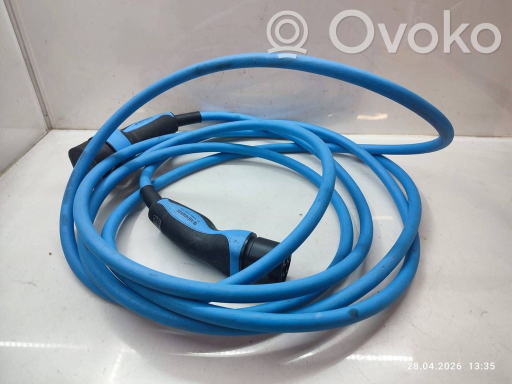 Tesla Model Y Ladekabel für Elektroautos 