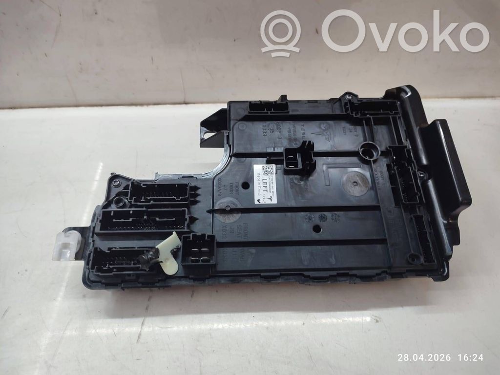 Tesla Model Y Central body control module 