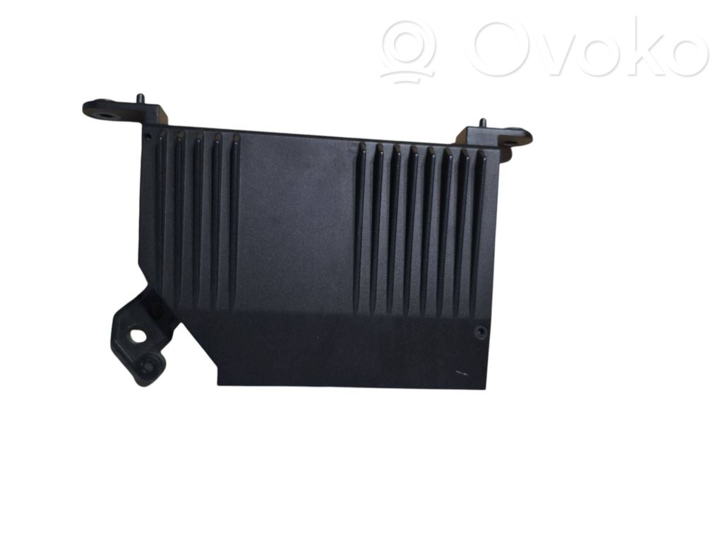 Volvo S90, V90 Garso stiprintuvas 