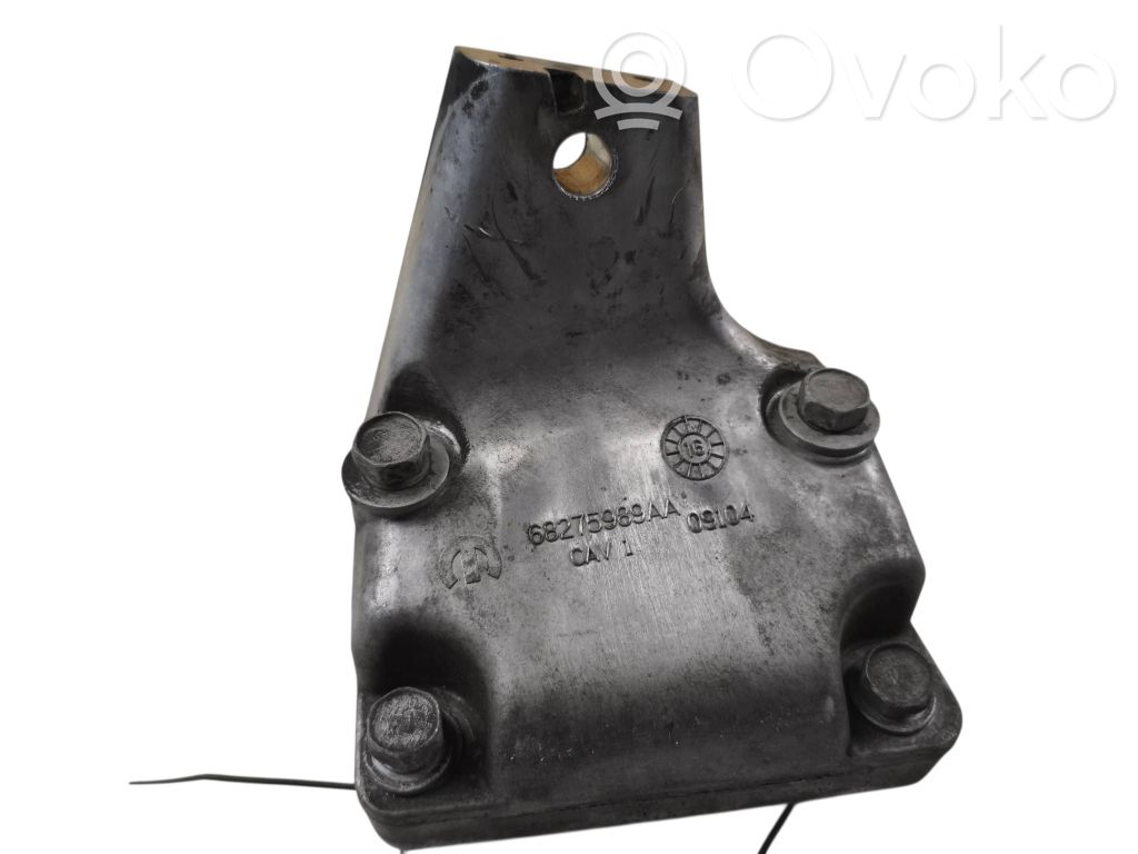 Jeep Grand Cherokee Engine mounting bracket 