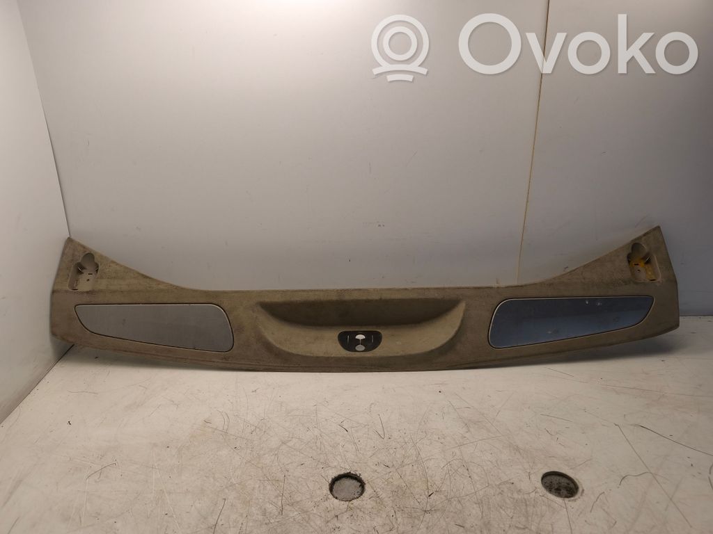 Jeep Grand Cherokee Osłona pasa bagażnika 