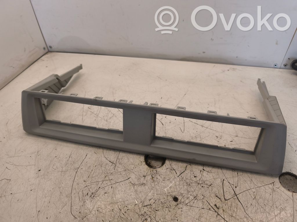 Volkswagen Crafter Guantera del techo 