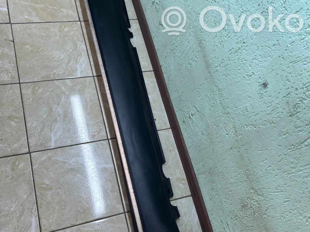SUV sliekšņi