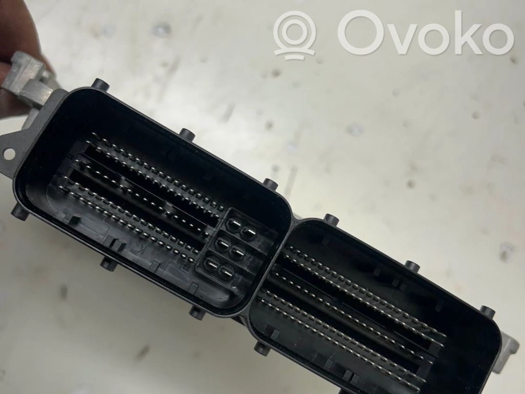 Land Rover Range Rover Velar Engine control unit/module 