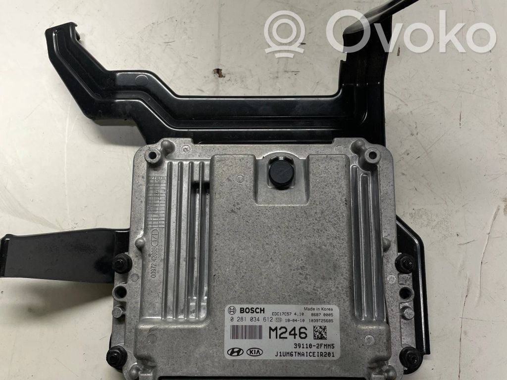 KIA Sorento Engine control unit/module 