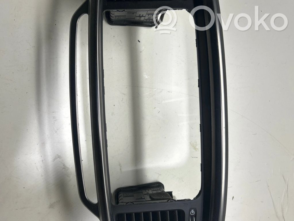 KIA Sorento Dysze / Kratki środkowego nawiewu deski rozdzielczej 