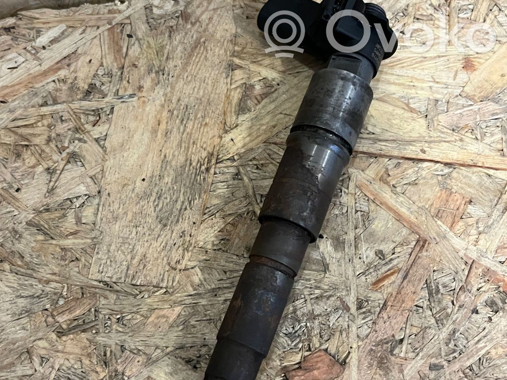 BMW 5 E60 E61 Fuel injector 