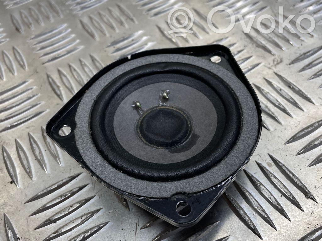 Porsche Cayenne (92A) Front door speaker 