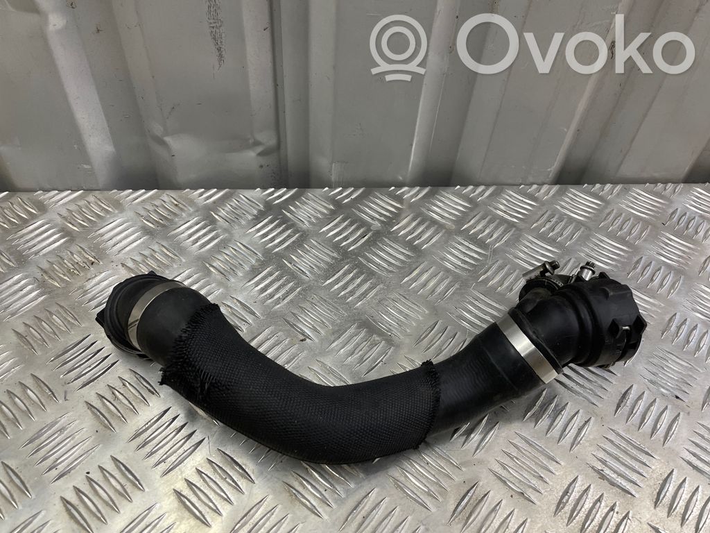 Engine coolant pipe/hose   7789742