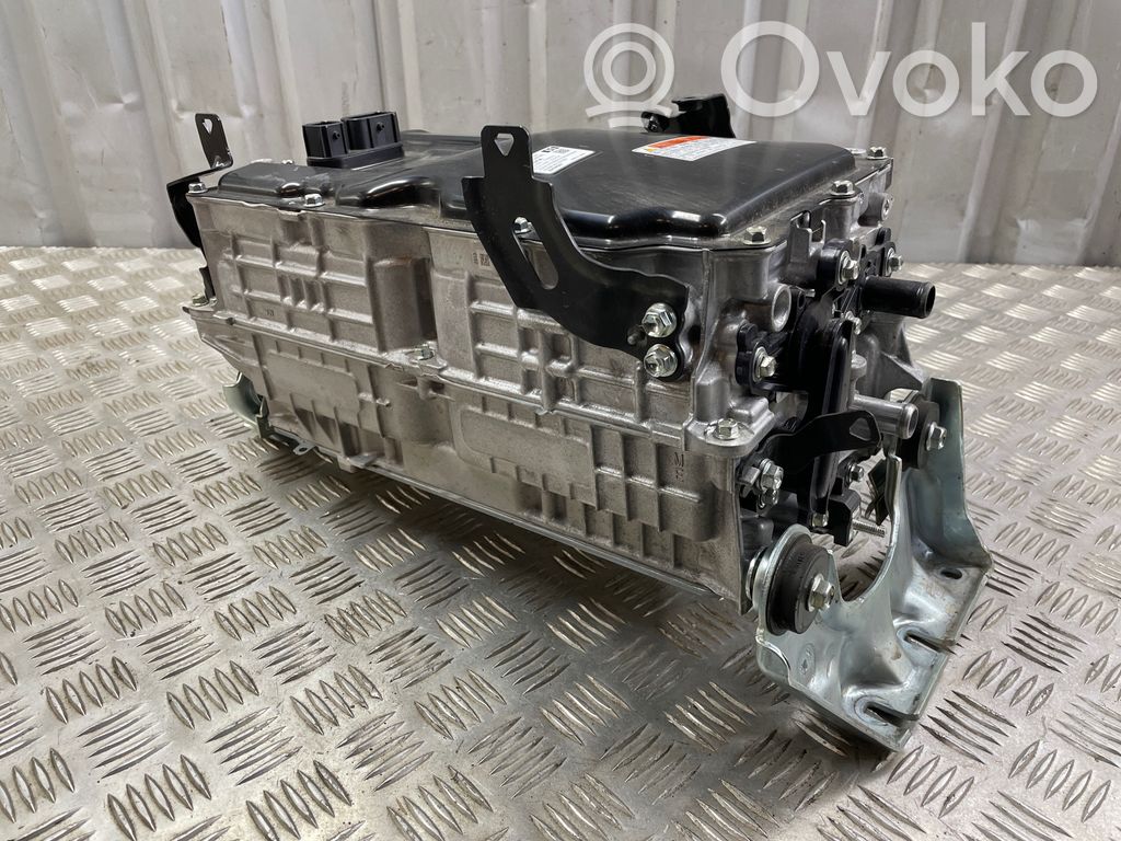 Inversor/convertidor de voltaje   G92A078051,2321002564,650M1W21W1D0