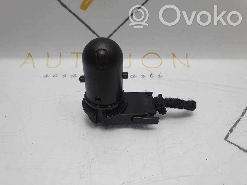 Sensor de temperatura del combustible   13245030