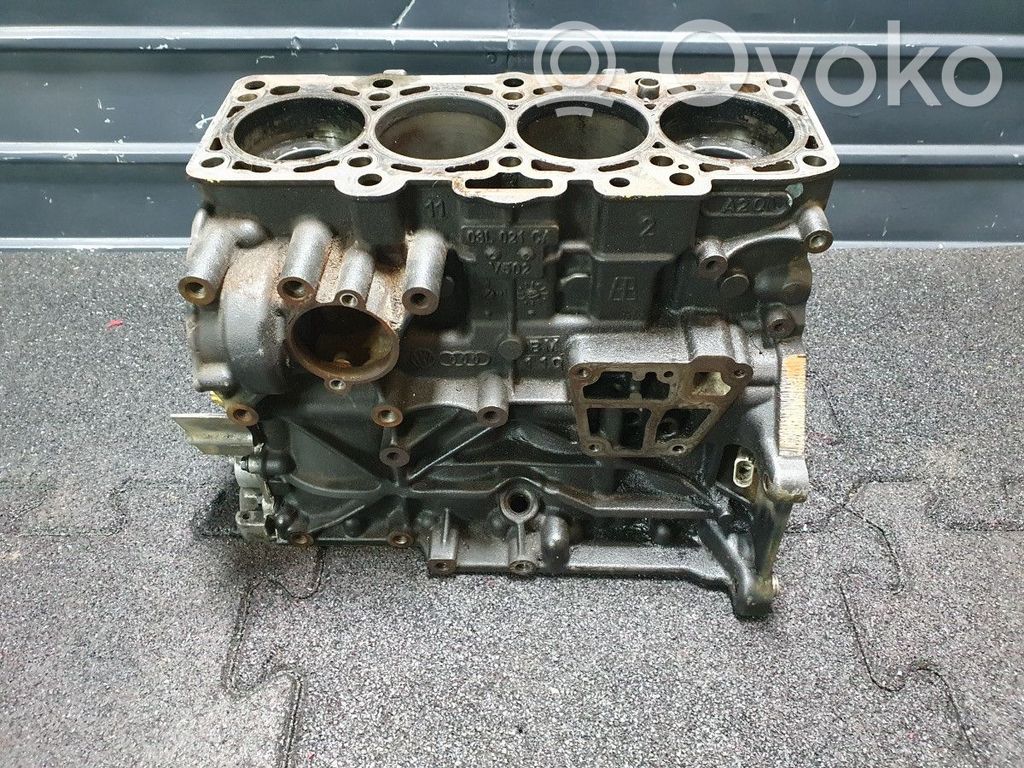Volkswagen Transporter - Caravelle T5 Engine block 