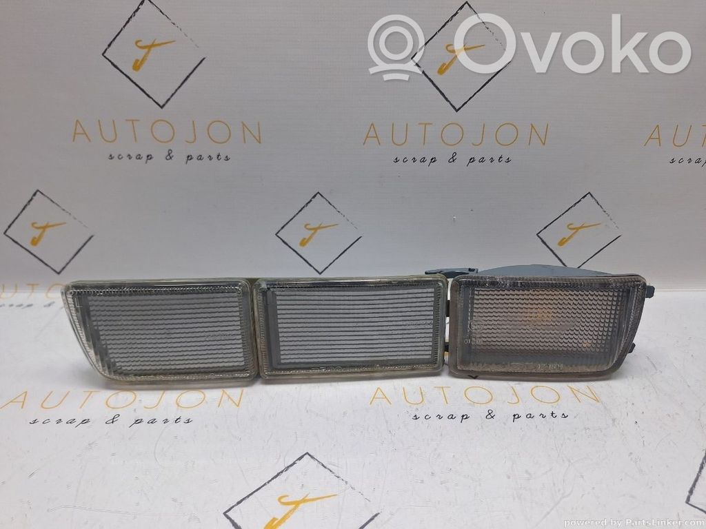 Volkswagen Golf III Front fender indicator light 