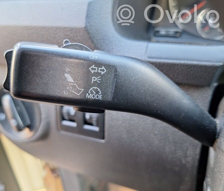 Volkswagen Caddy Interruptor/palanca de limpiador de luz de giro 