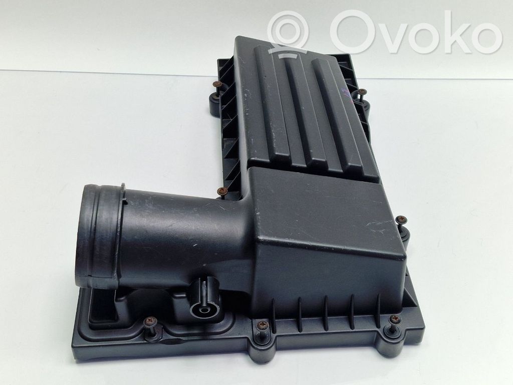Volkswagen Golf VI Air filter box cover 
