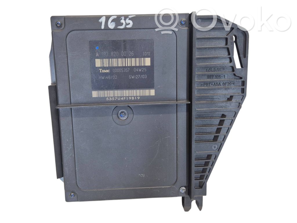Chrysler Crossfire Central body control module 