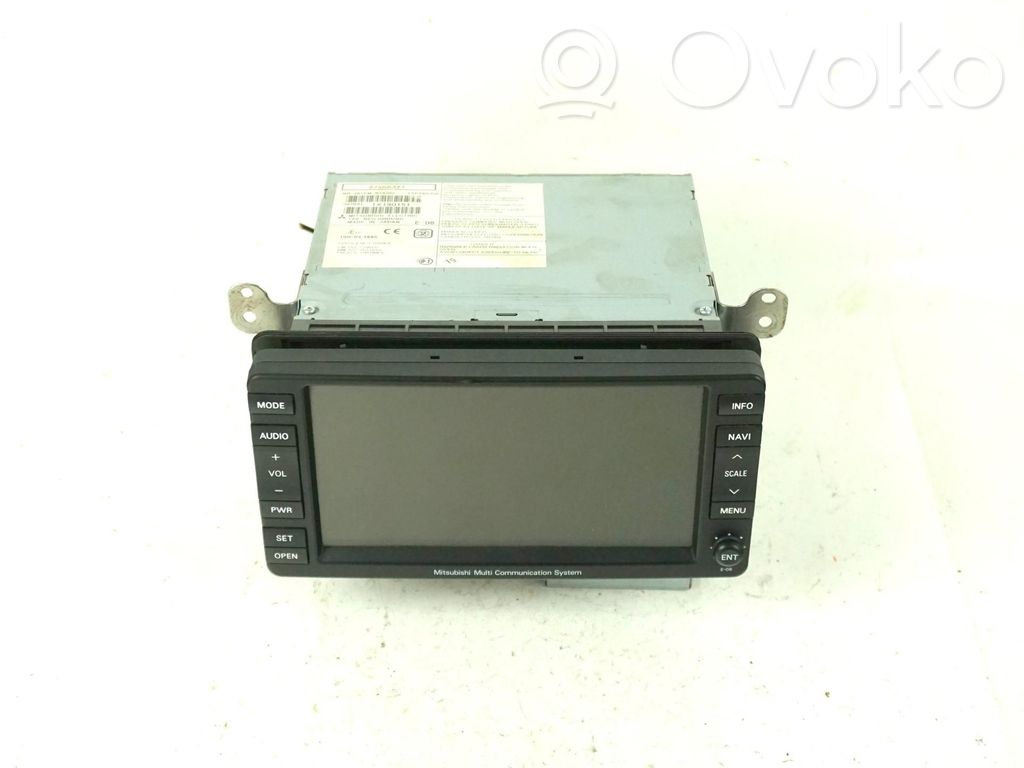 Mitsubishi Outlander Radio/CD/DVD/GPS head unit 