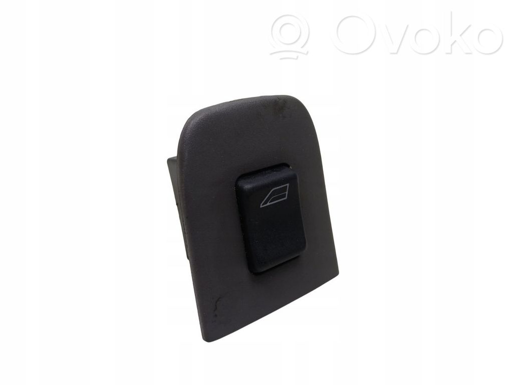 Electric window control switch   9128415,9128415