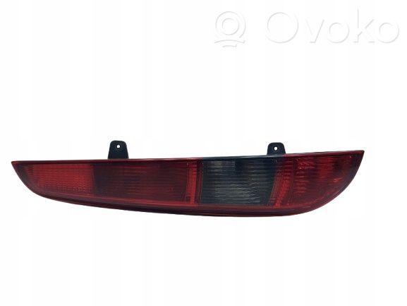 Ford Focus Aizmugurējais lukturis pārsegā 