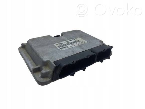 Volkswagen Golf IV Engine control unit/module 