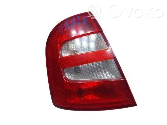Skoda Fabia Mk1 (6Y) Lampă spate în caroserie 