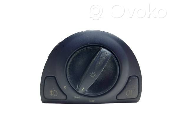 Light switch   1278613