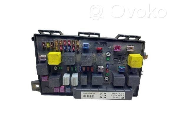 Módulo de fusible   13181662