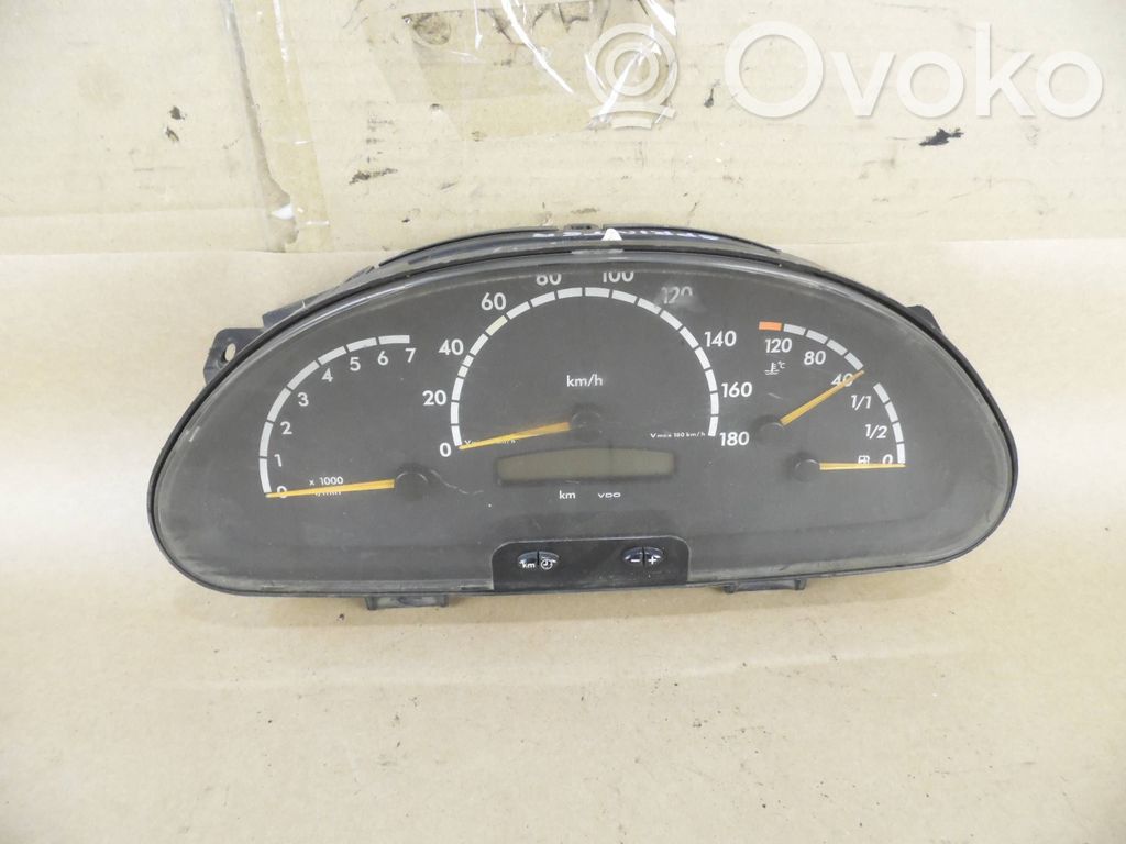 Mercedes-Benz Sprinter W901 W902 W903 W904 Speedometer (instrument cluster) 